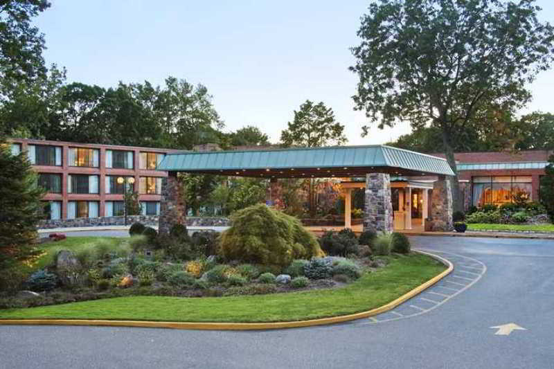 Hilton Westchester Rye Brook Екстериор снимка